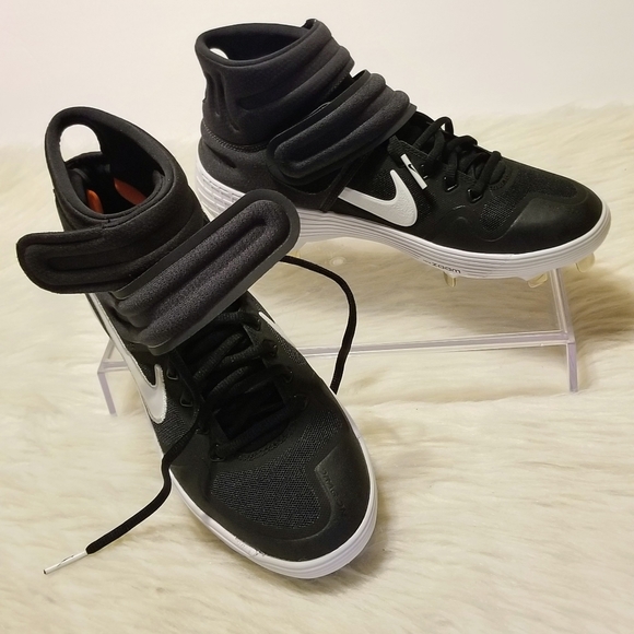 Nike SB Dunk Low Pro Ishod Deconstructed Shoes White White Nike SB Dunk Low Pro Ishod Deconstructed Shoes White White